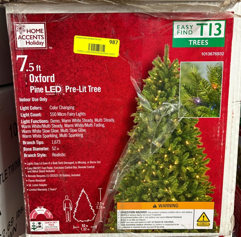 Home Accents Holiday 7.5 ft Tree
