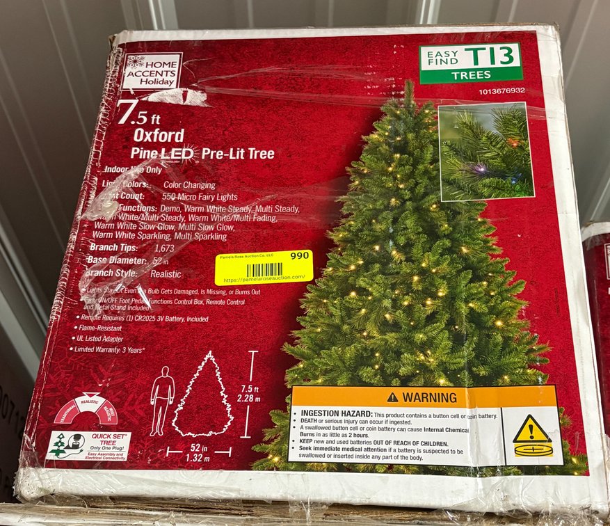 Home Accents Holiday 7.5' Pre-Lit Tree