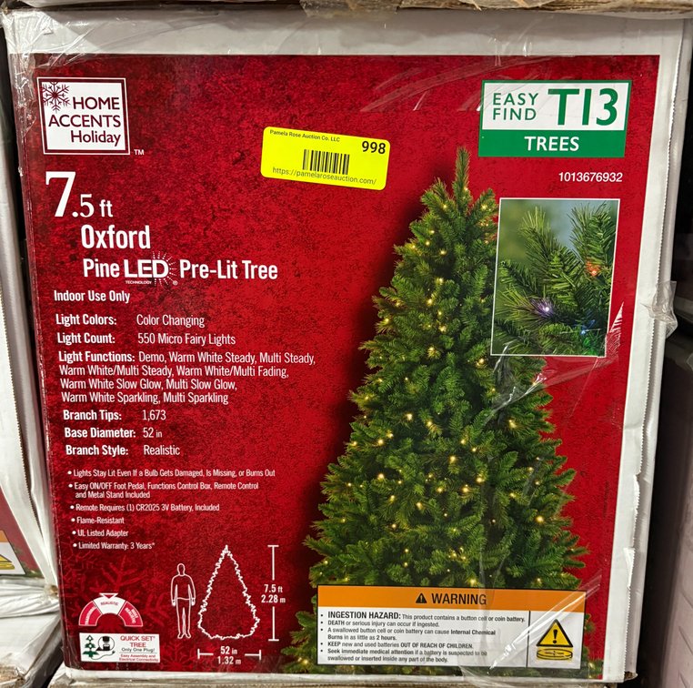 Home Accents Holiday 7.5' Oxford Pine LED Pre-Lit Tree