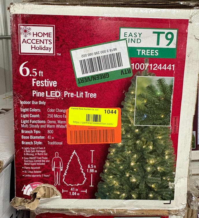 Home Accents Holiday 6.5 ft Pine Tree