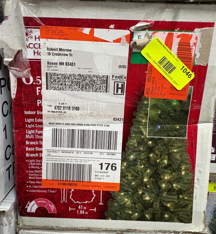 Home Accents Holiday 6.5 ft Pre-Lit Christmas Tree