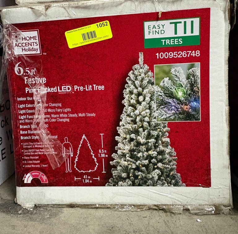 Home Accents Holiday 6.5 ft Pre-Lit Tree