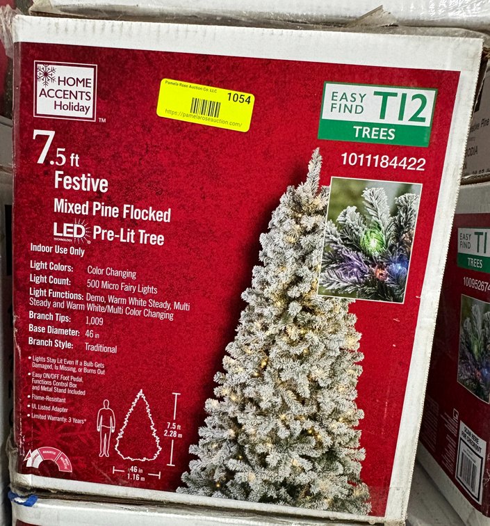 Home Accents Holiday 7.5 ft Pre-Lit Tree