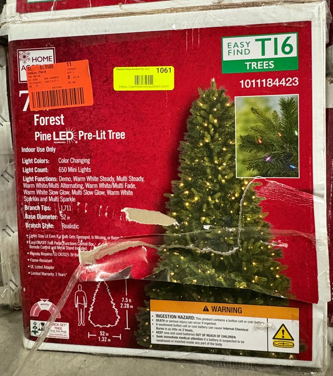 Home Accents Holiday 7.5 ft Pine Tree