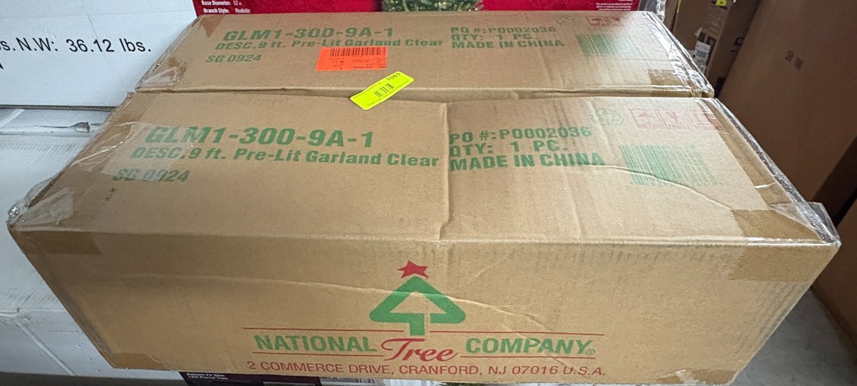 (2) National Tree Pre-Lit Garlands