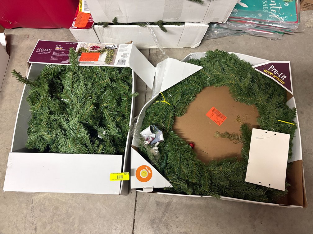 Pre-Lit Garland and Wreath