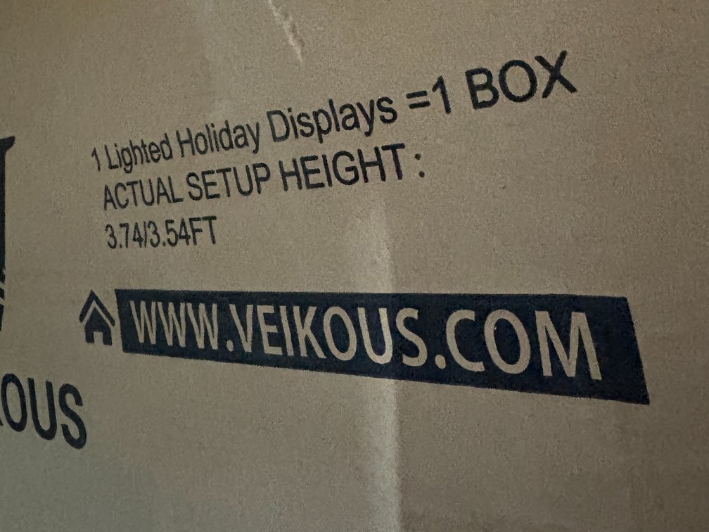 Veikous Lighted Holiday Display