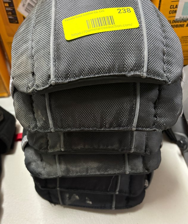 (5) Gray Fabric Knee Pads
