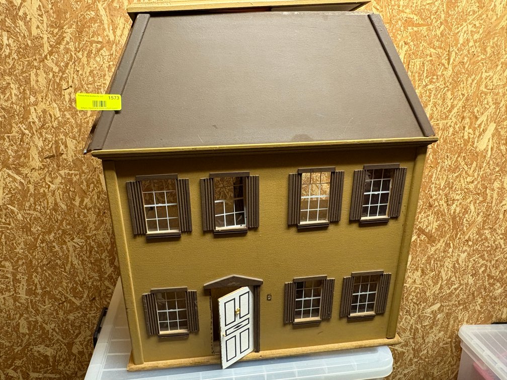 Zone 3-CUP- Three-Story Wooden Dollhouse
