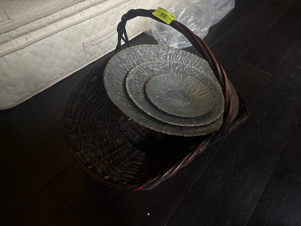 Zone 3-CUP- Wicker Basket & Metal Decorative Plates