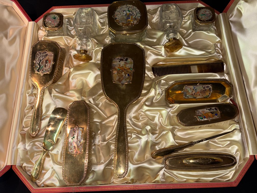 Zone 1- (14) Piece Set Of Black, Starr & Frost New York 14K Gold Women’s Vanity Dressing Table Set