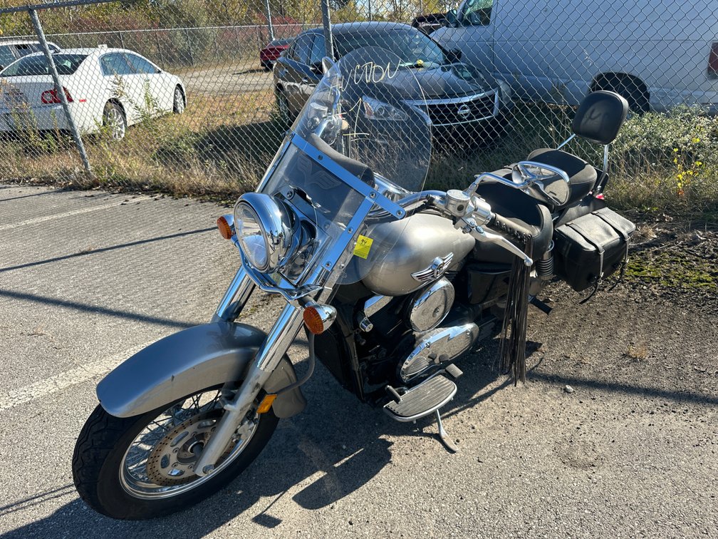 2005 Silver Kawasaki VN1500-N Motorcycle
