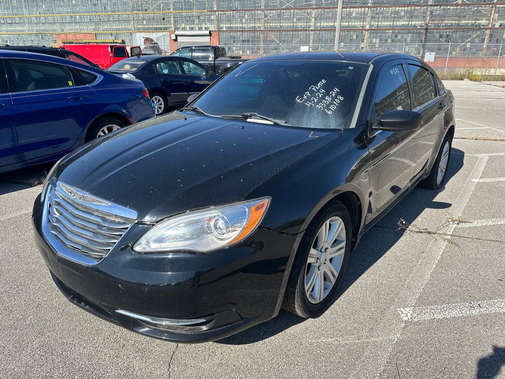2011 Black Chrysler 200