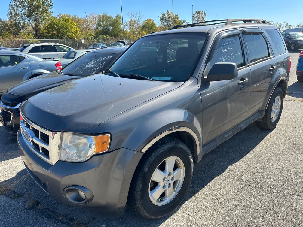 2011 Gray Ford Escape