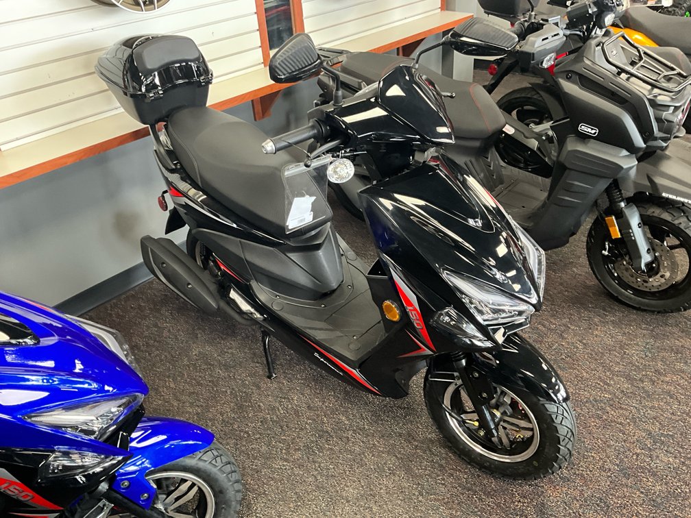 SuperMach MP 150-6 Motor Scooter 150cc Black