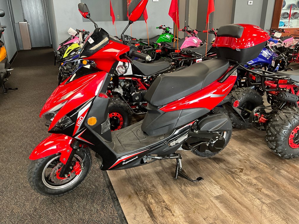 SuperMach MP 150-6 Motor Scooter 150cc Red