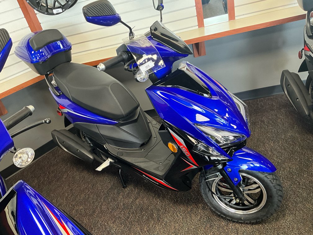 SuperMach MP 150-6 Motor Scooter 150cc Blue
