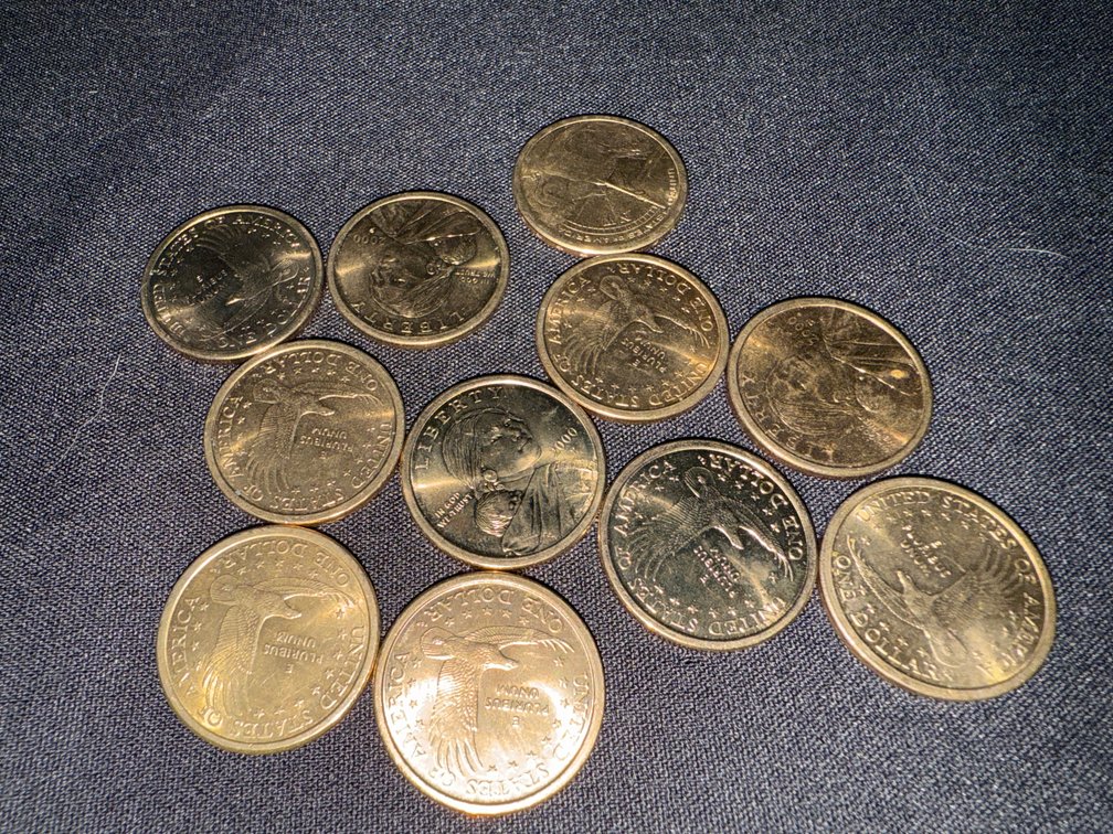 (11) Gold $1 Liberty Coins
