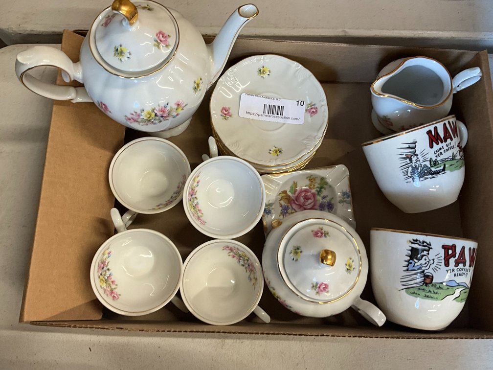 Wintering China & Paw/Naw Mugs