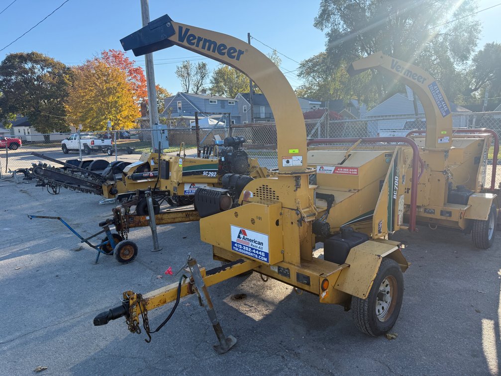 O- Vermeer BC700XL Wood Chipper