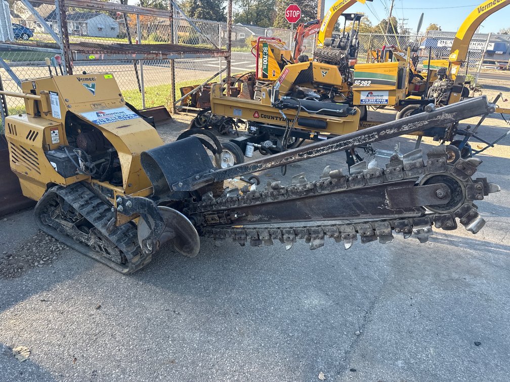 O- Vermeer RTX250 Trencher