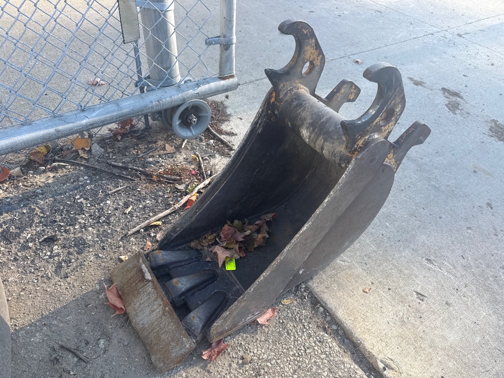 O- Mini Excavator Bucket For Mini Excavator 