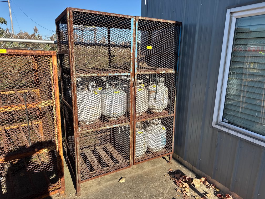 O- Propane Holding Cage