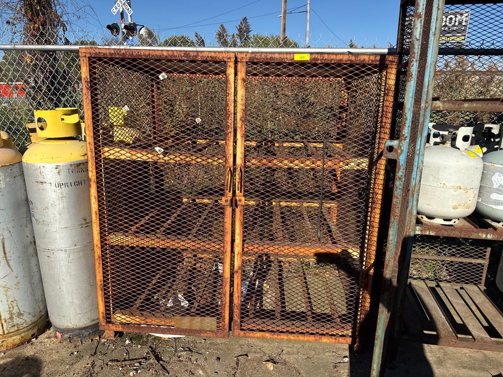 O- Propane Holding Cage