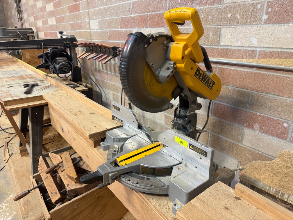 DeWalt Miter Box Saw