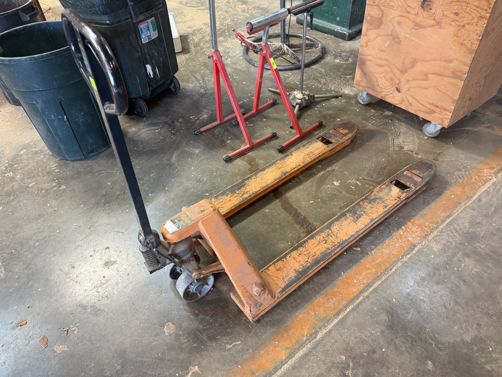Yale Pallet Jack