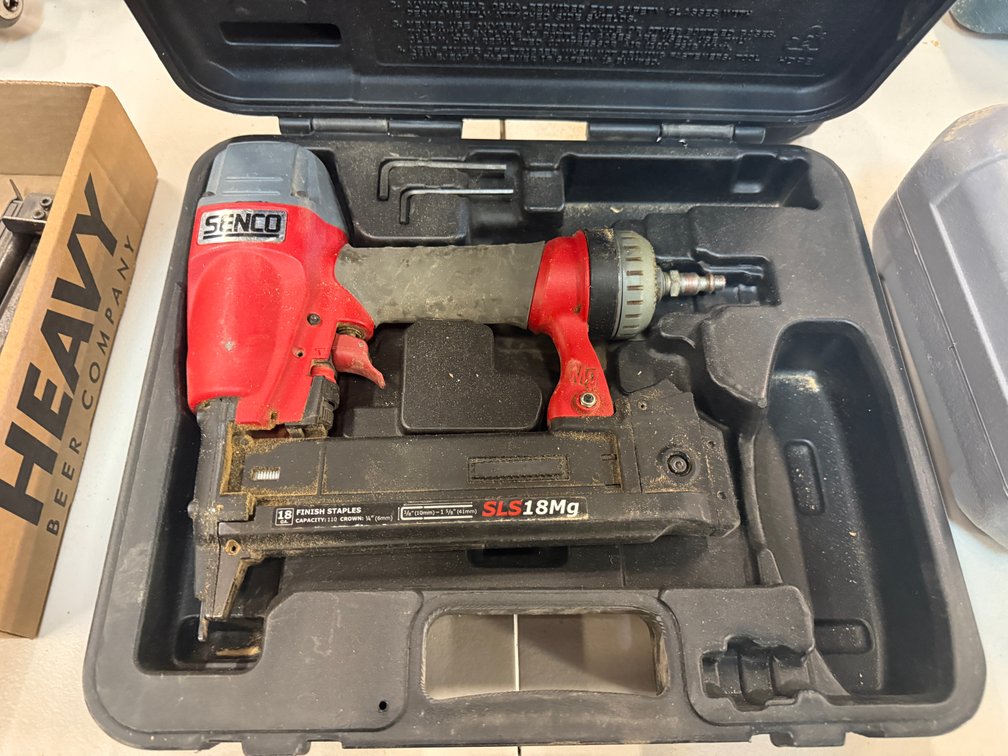 Senco Air Stapler