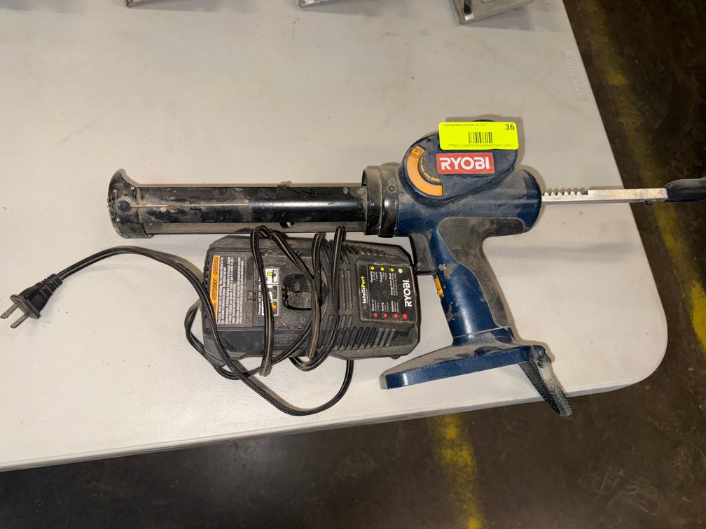 Ryobi Caulk Gun 