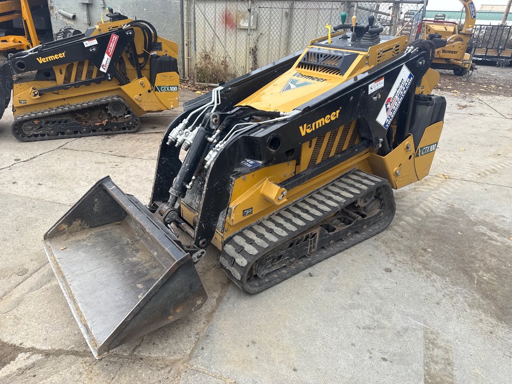 O- Vermeer CTX100 Mini Skid Steer