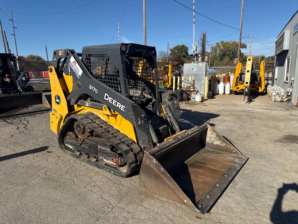 O- 2021 John Deere 317G Skid Steer