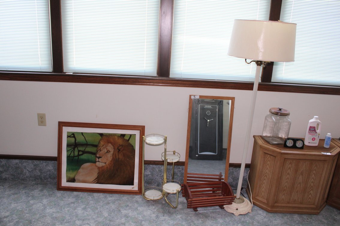 Image for Robert and Darlene Davidson Household and Antique Auction