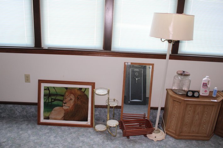 Image for Robert and Darlene Davidson Household and Antique Auction