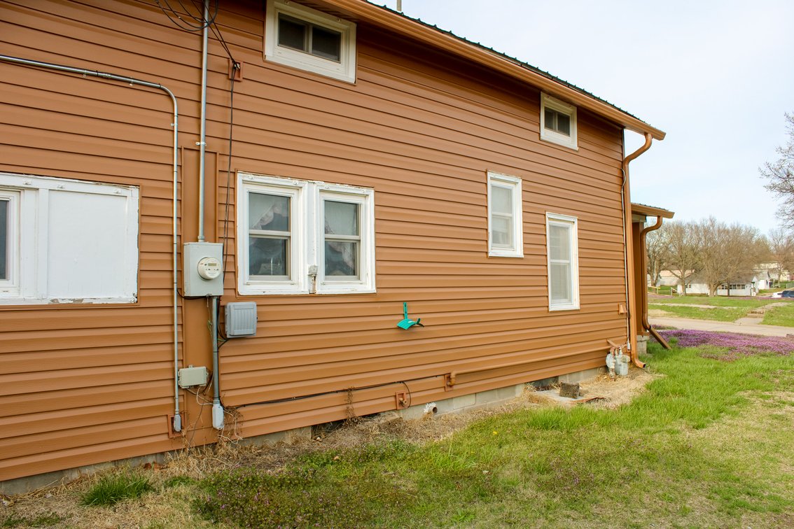 Image for 857 Longbranch Street, Humboldt, NE 68376 Real Estate Auction by the Schaardt Auction Team with Burrows Tracts Real Estate