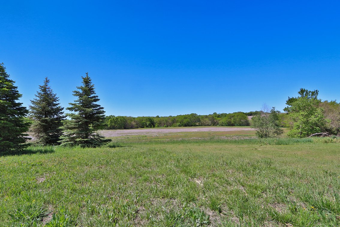 Image for Donald W. Eis Farmland Auction by the Schaardt Auction Team with Burrows Tracts Real Estate