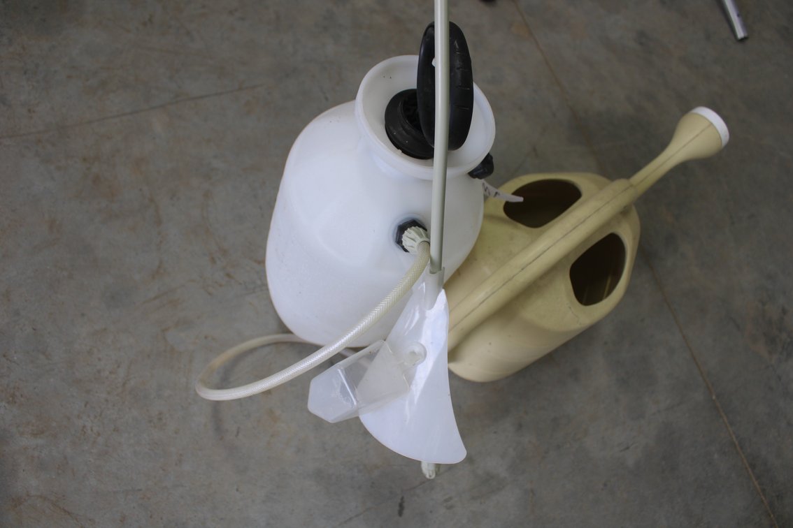 Hand pump sprayer and water can