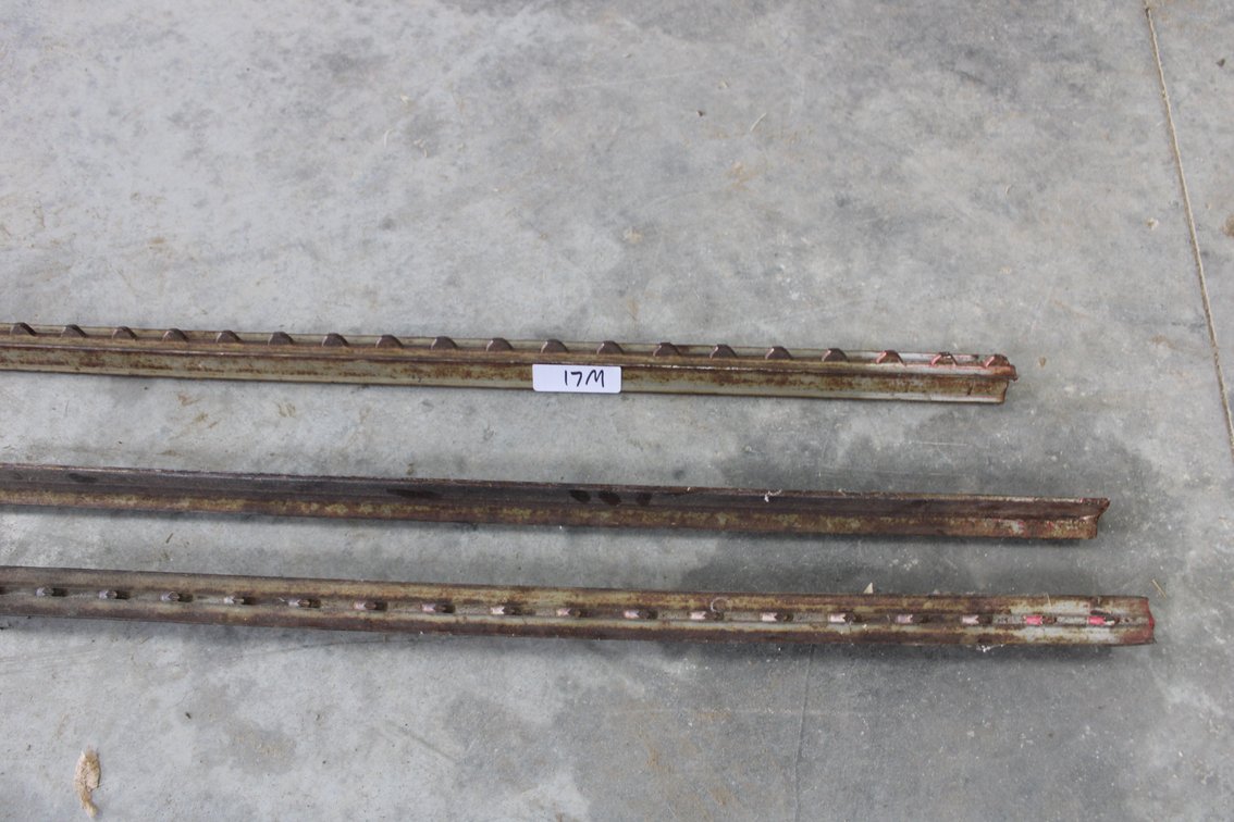 3 - T posts