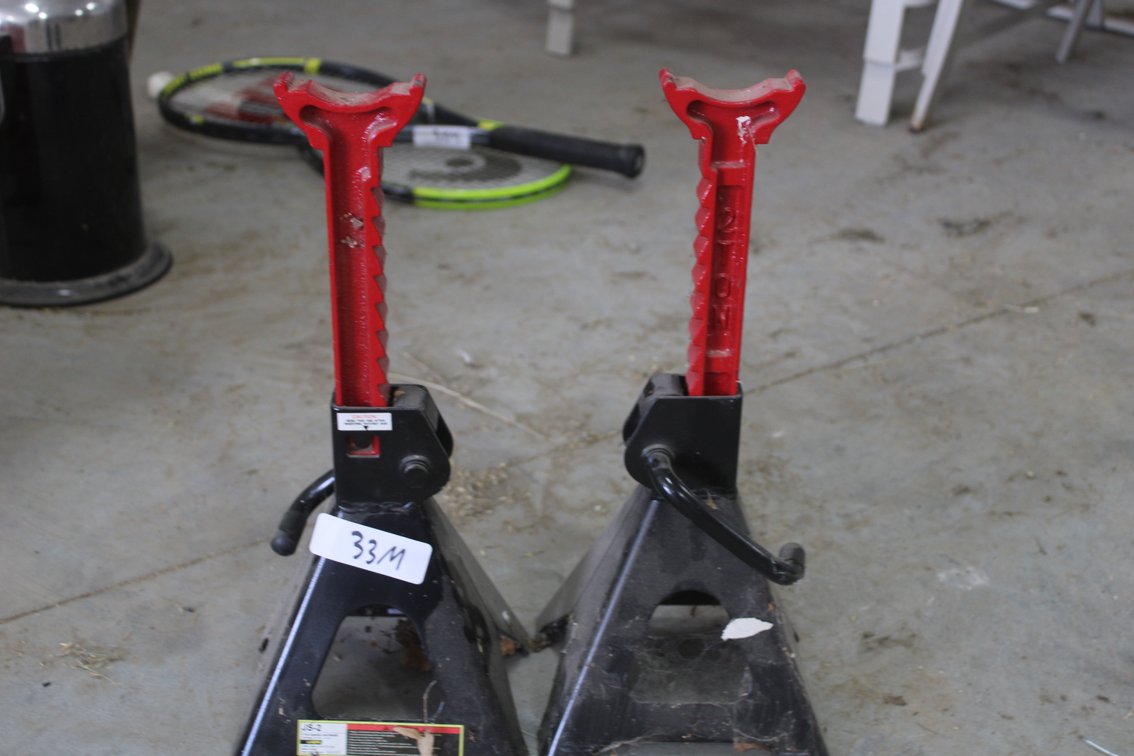 2-ton jack stands