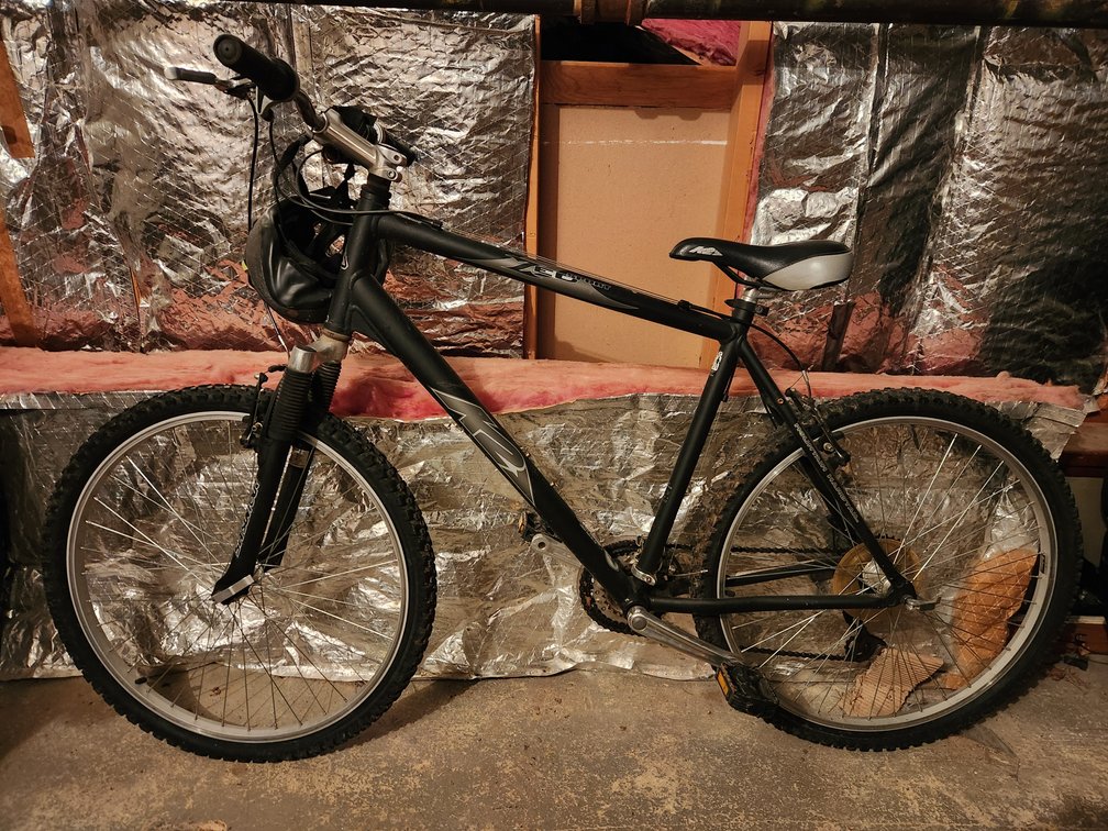 ZED Sport Mountain Bike and Bike Rack