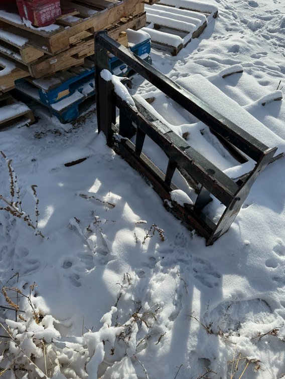 Tractor Pallet Forks