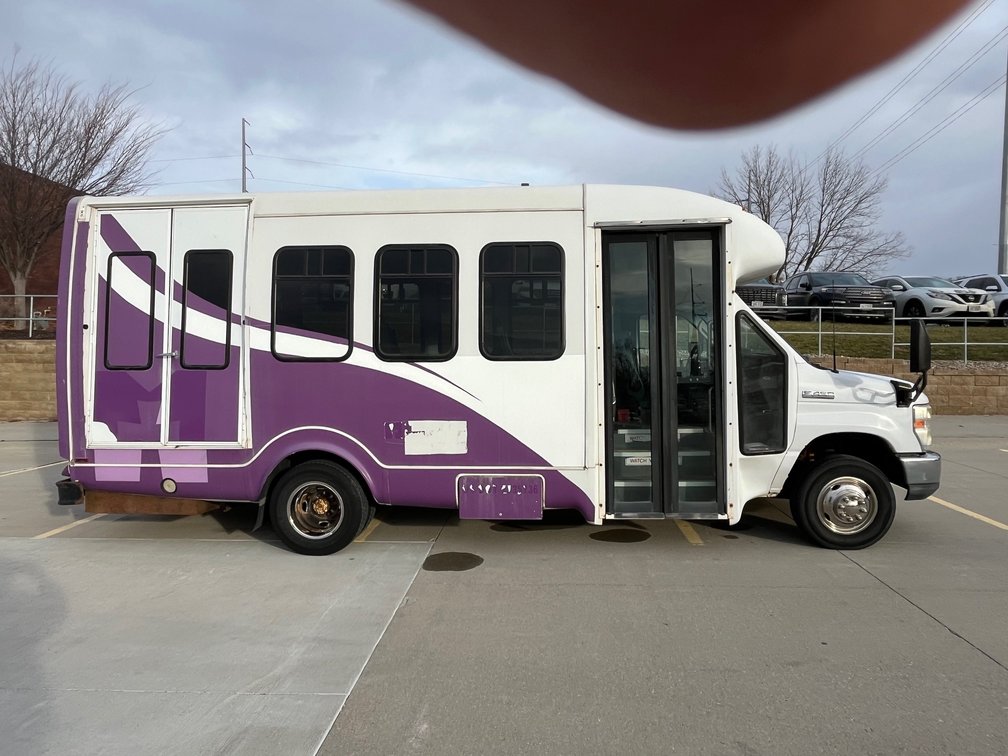2010 Ford E450