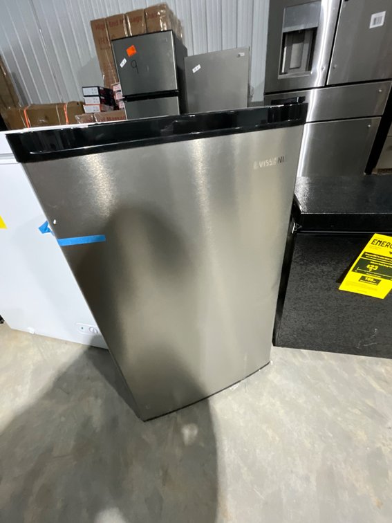 Vissani Mini Fridge