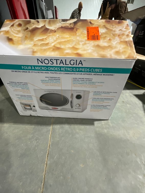 Nostalgia Countertop Microwave Oven