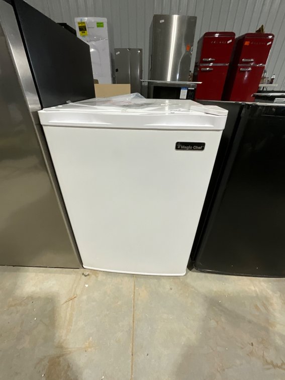 Magic Chef Mini Fridge