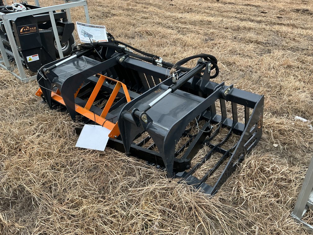 Unused 2025 Arteer 84" Rock Grapple Bucket
