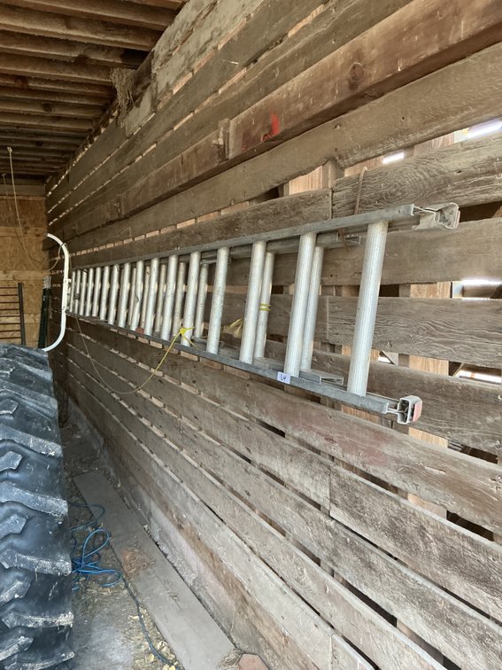 Aluminum Extension Ladder
