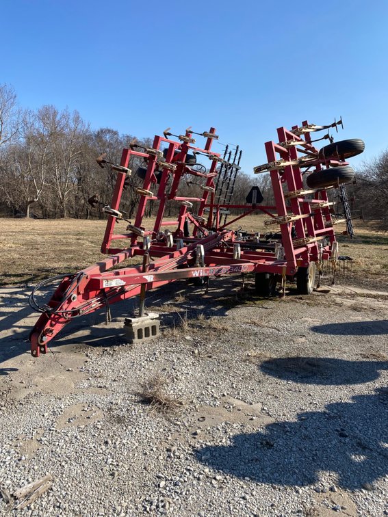 Wilrich 3400 24' Field Cultivator